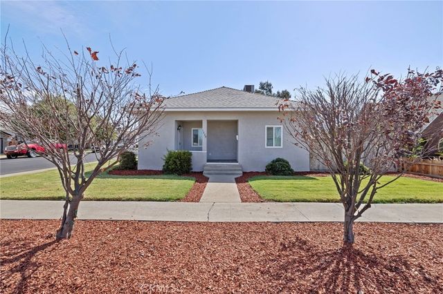 1229 N Redington, Hanford