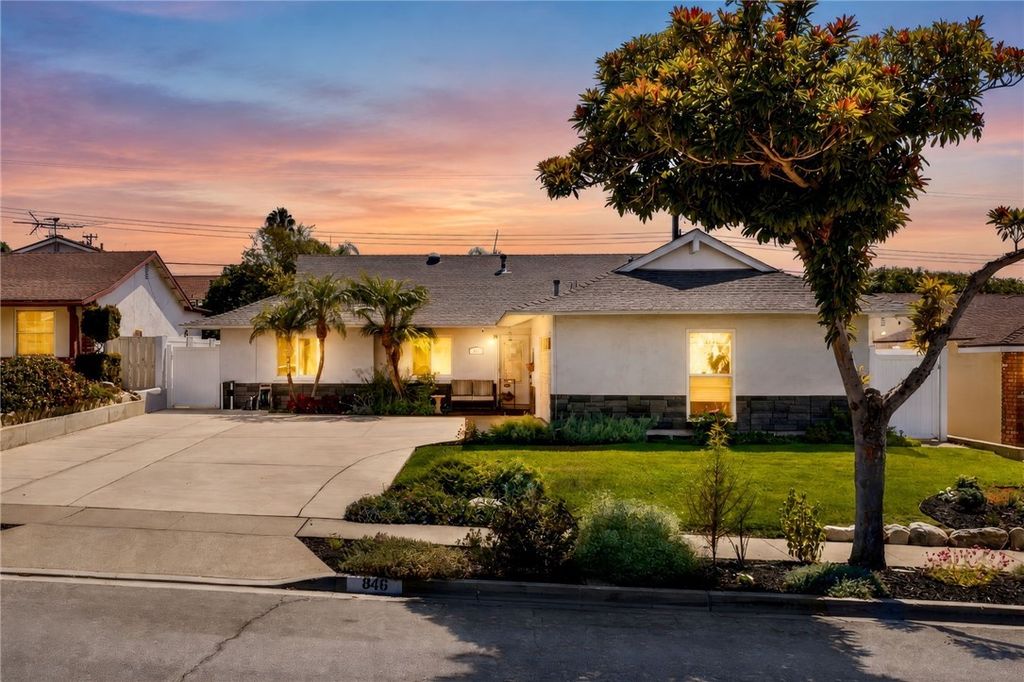 846 De Jur, Brea