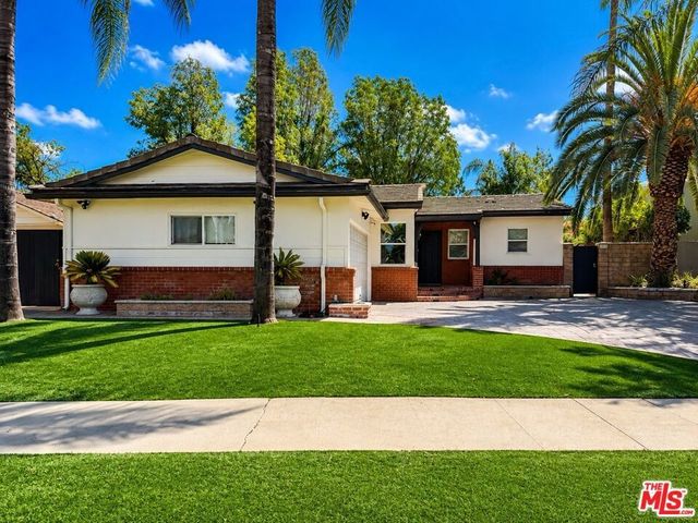 5406 Garden Grove Avenue, Tarzana