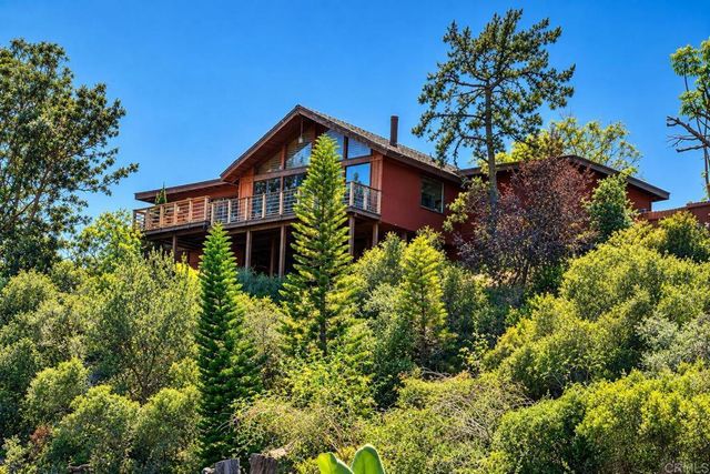 2115 Encinitas Boulevard, Encinitas