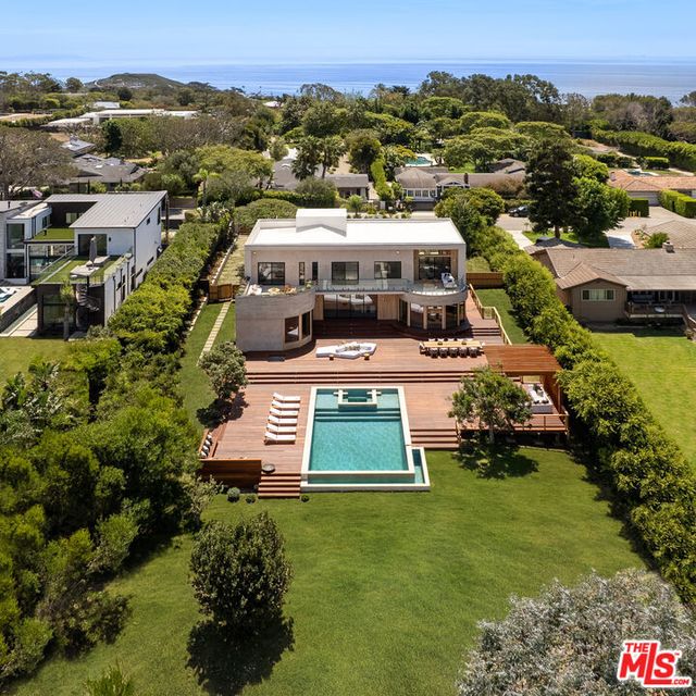 29329 Bluewater Road, Malibu