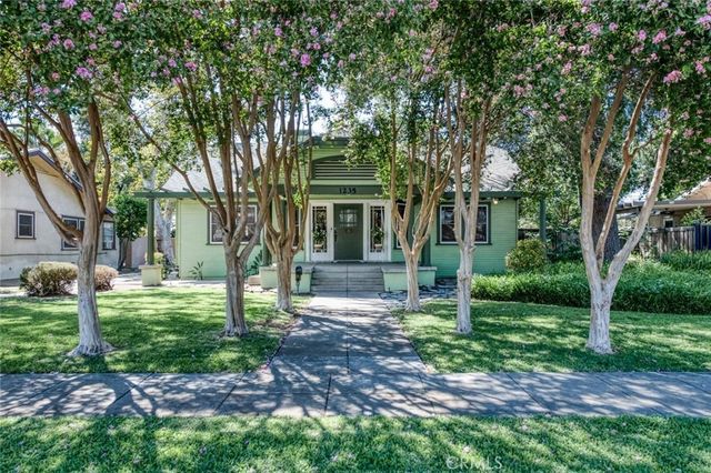 1235 N Arthur, Fresno