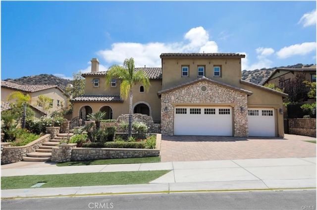 8167 Sunset Rose, Corona