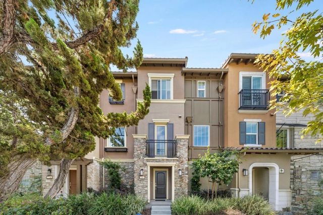 539 Walker Drive, Mountain View