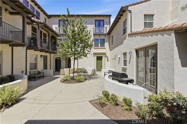 3268 S Westmont Lane # 8, Ontario