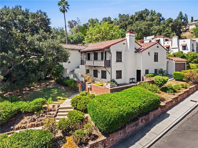 4691 College View, Los Angeles