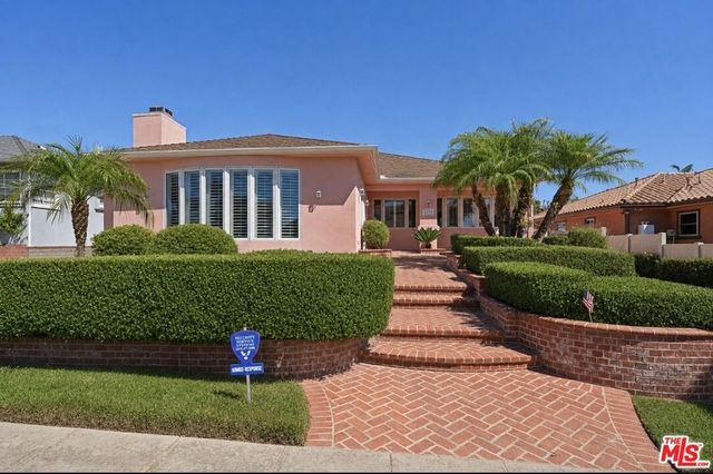 6222 Flores Avenue, Los Angeles