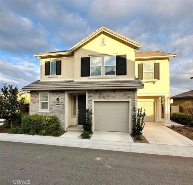 8691 Bay Laurel, Chino