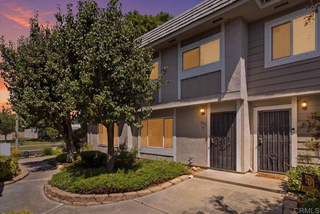 9457 Carlton Oaks Drive # B, Santee