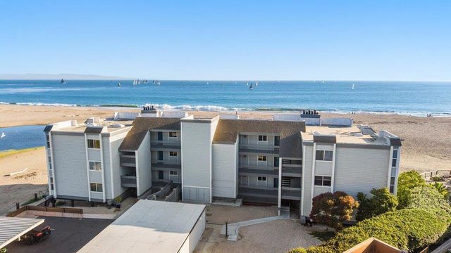 22130 E Cliff Drive # 2d, Santa Cruz