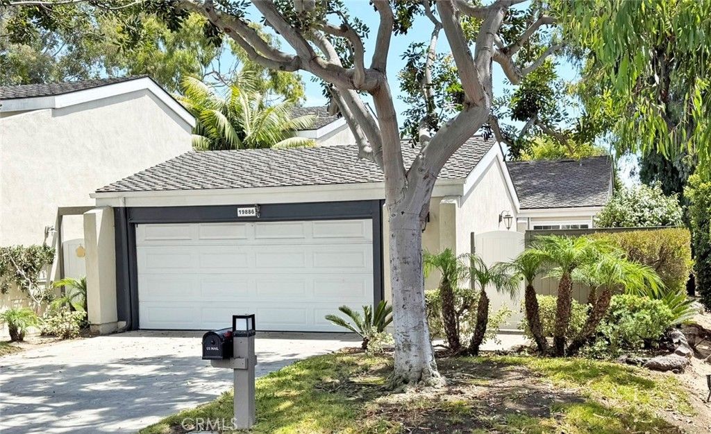 19886 Waterview Lane, Huntington Beach