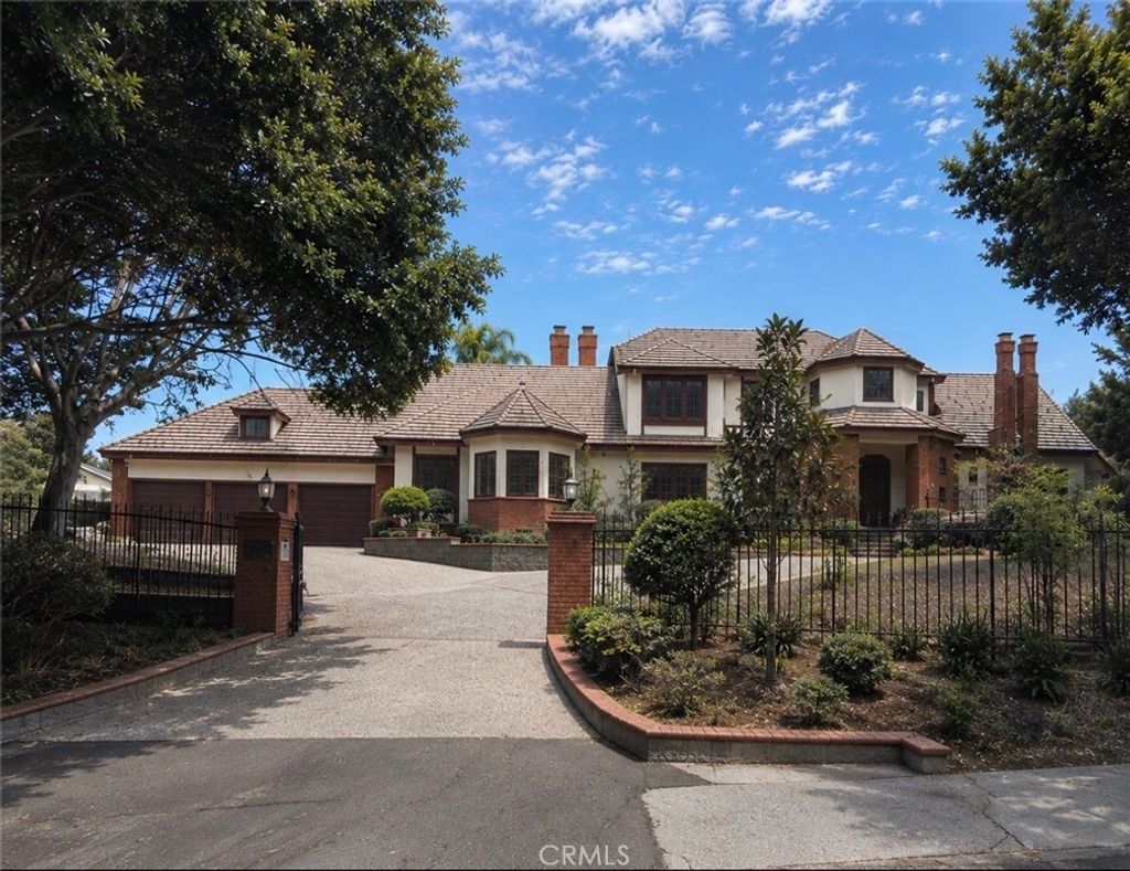 126 S Lakeview Avenue, Anaheim