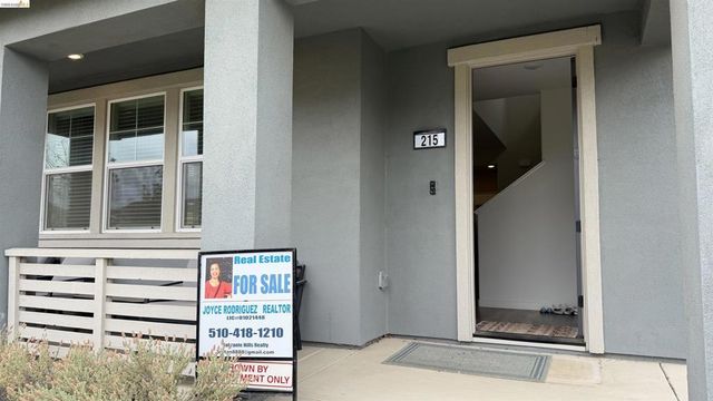 215 Manatee, Suisun City