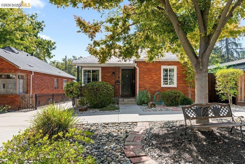 2214 U St, Sacramento