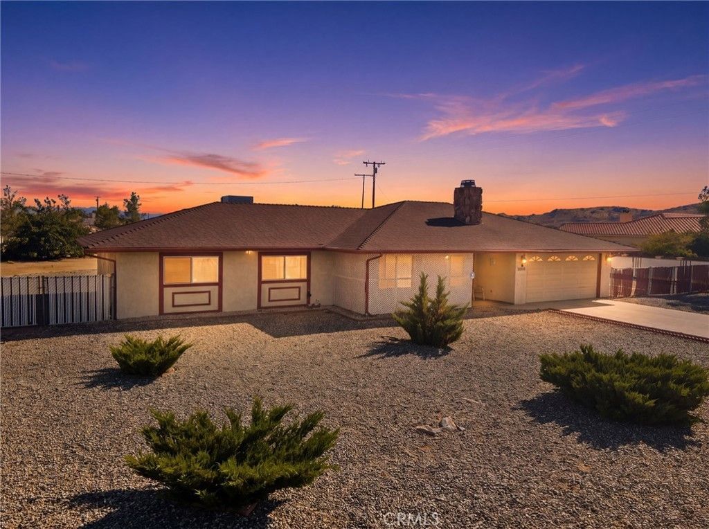 20971 Thunderbird Road, Apple Valley