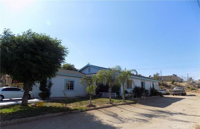 232 1 St, Perris