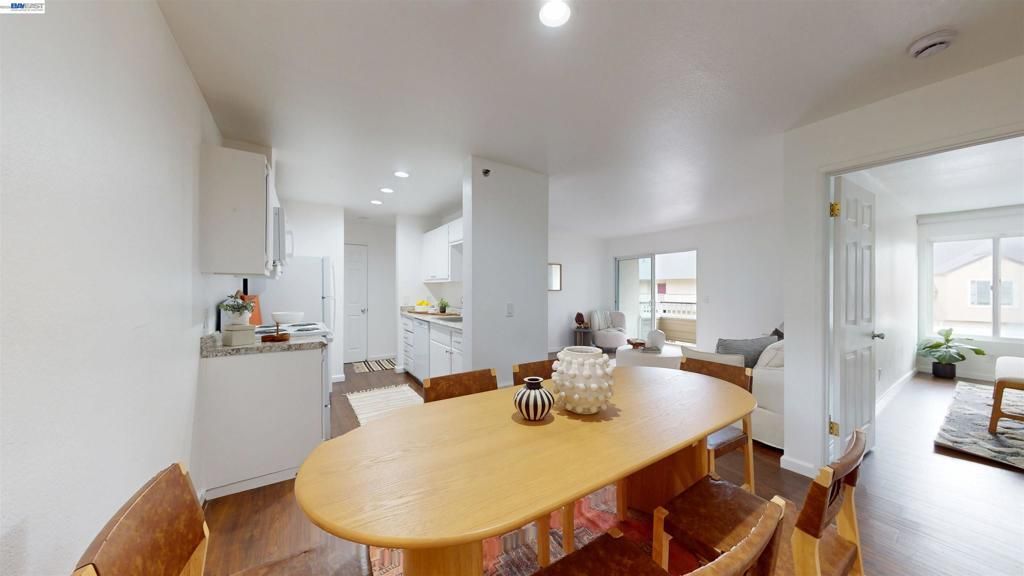 683 Newbury Ln # 274, Hayward