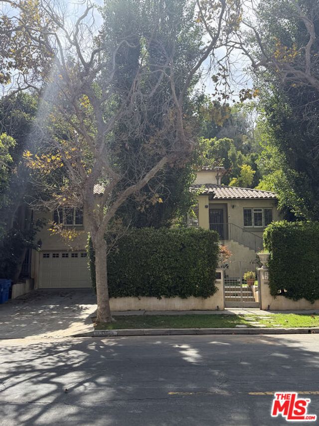 1035 Westholme Avenue, Los Angeles