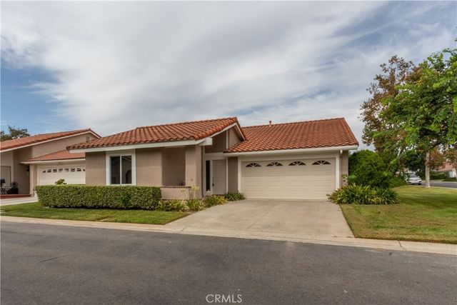 27735 Via Granados, Mission Viejo