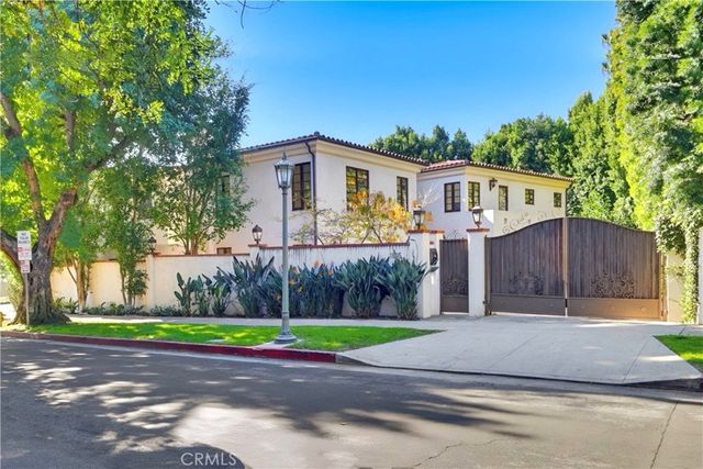 1805 Outpost Dr, Los Angeles