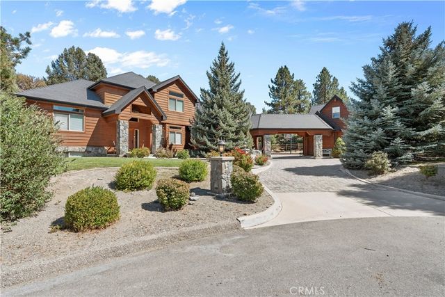 2473 Interlaken Court, Wrightwood