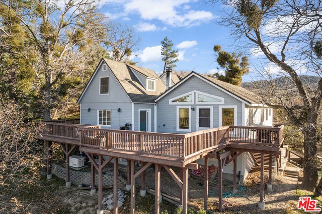 595 Elder Drive, Cedar Glen