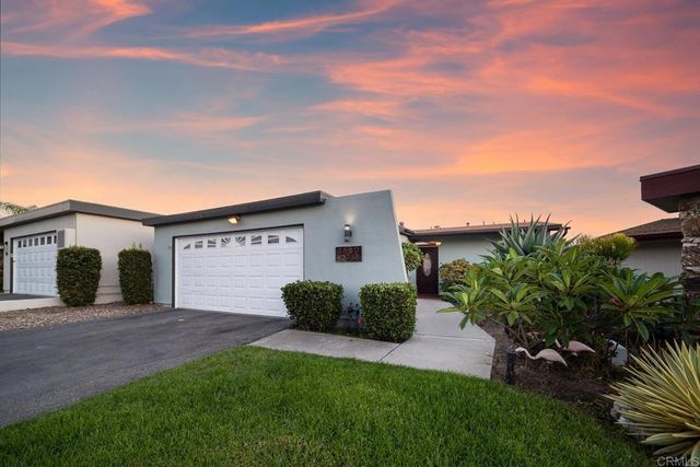3890 Vista Campana S # 34, Oceanside
