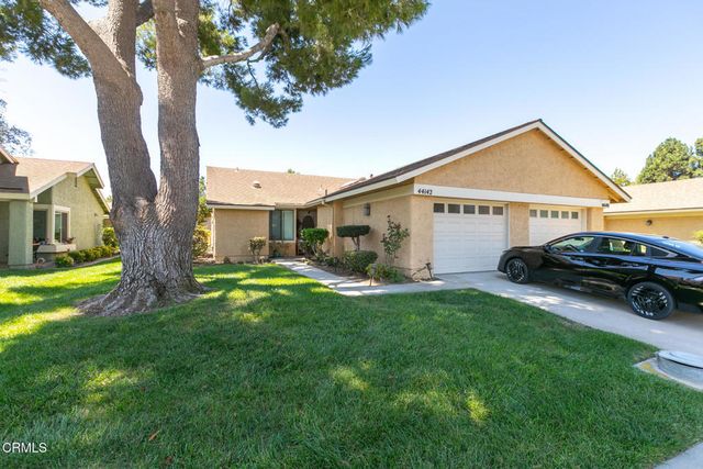 44142 Village 44, Camarillo