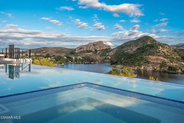 461 Lake Sherwood Drive, Westlake Village