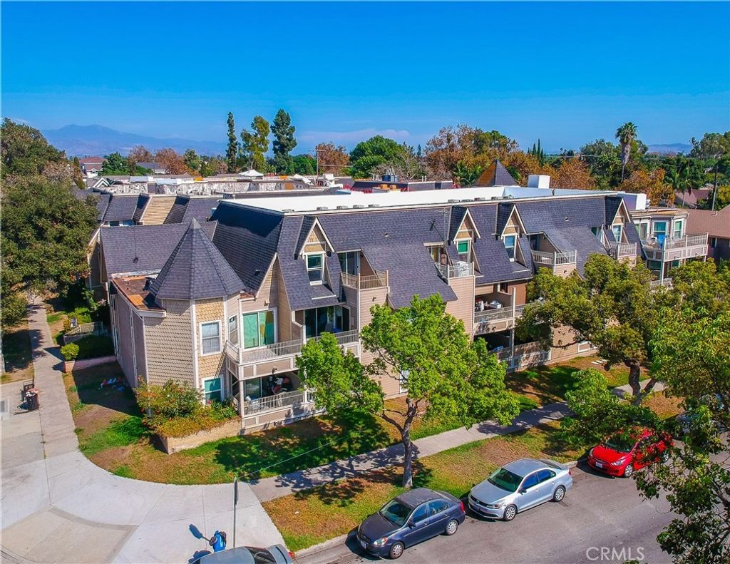 300 E Chestnut # 300q, Santa Ana