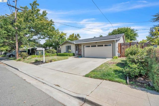 1400 Wagoner Dr, Livermore