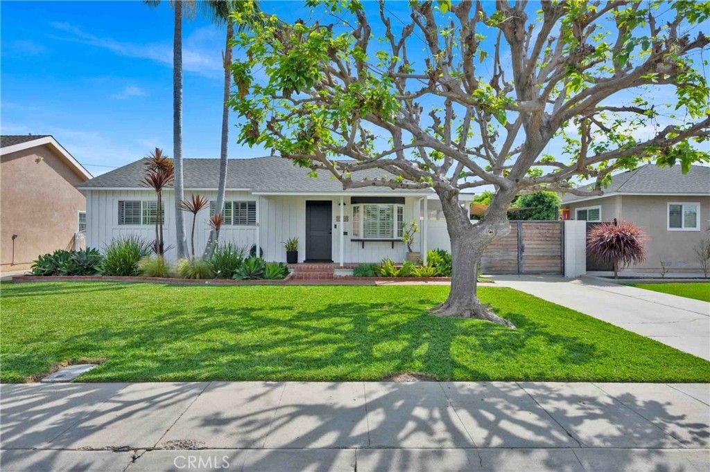 2226 Senasac, Long Beach
