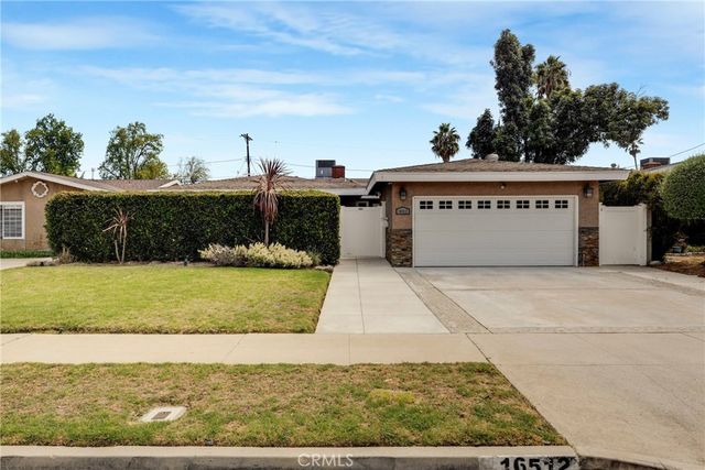16512 Tupper, North Hills