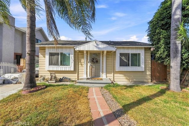 3853 Josephine, Lynwood