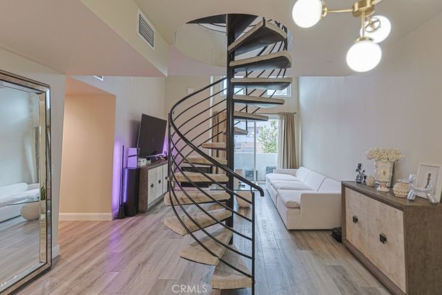 4326 Babcock # 305, Studio City