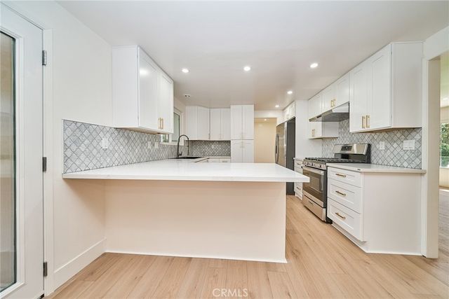 1118 Clorinda, Diamond Bar