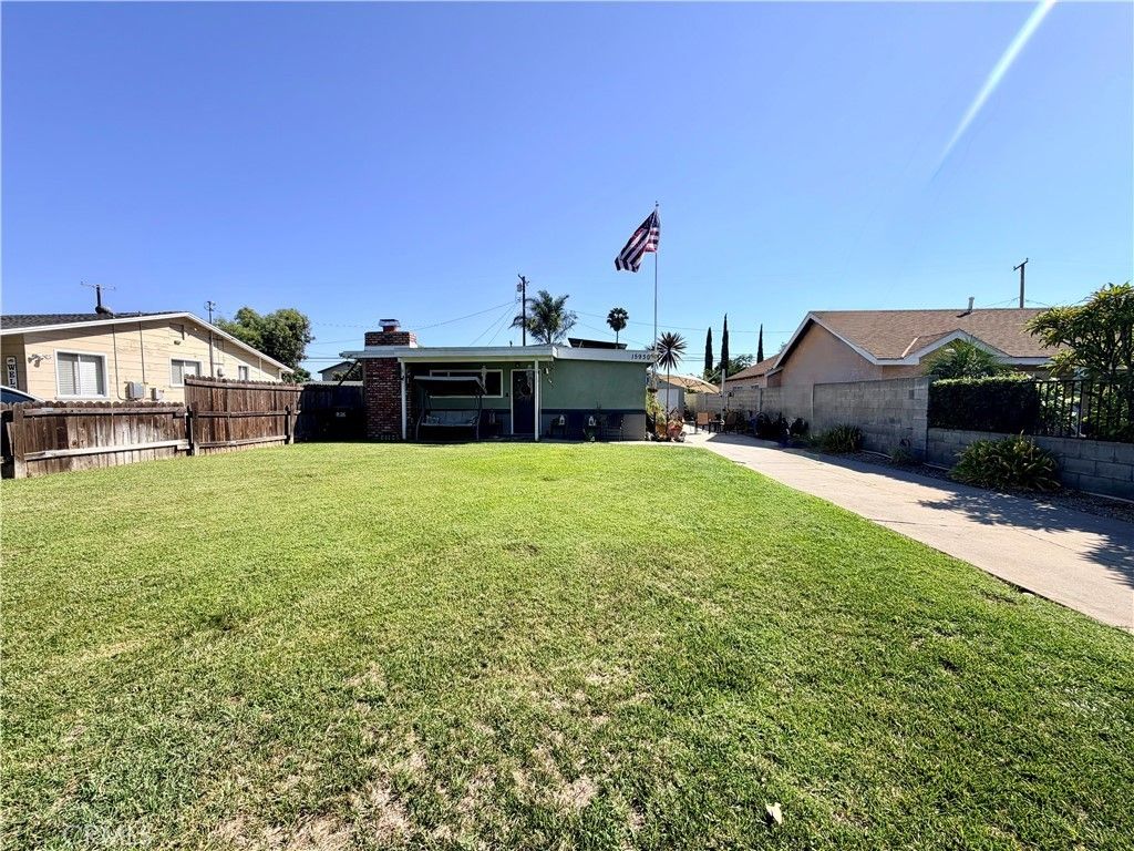 15930 Harvest Moon, La Puente