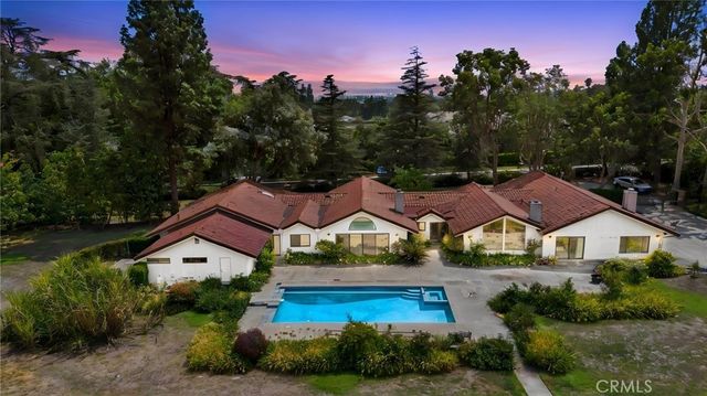 201 Deodar, Bradbury