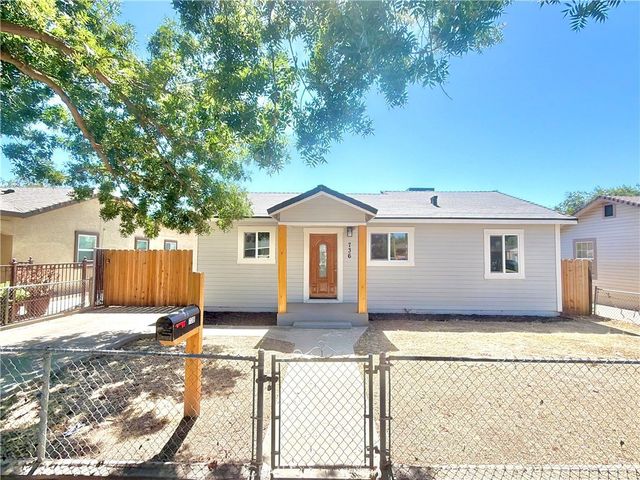 736 W 9th, Merced