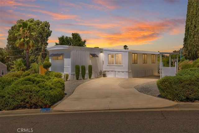 22780 Skylink, Canyon Lake