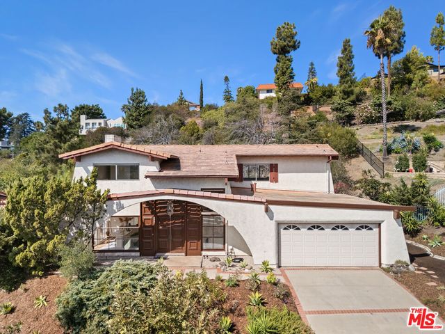 2537 Cordelia Road, Los Angeles