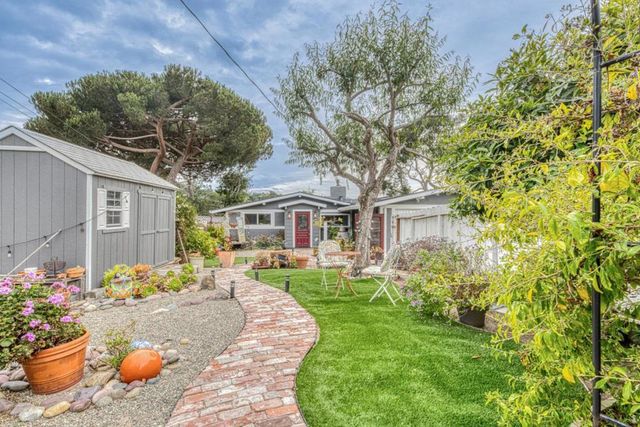 26085 S Carmel Hills Drive, Carmel