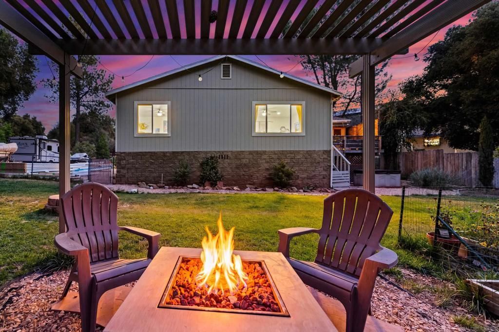 28960 Cedar Lane, Pine Valley