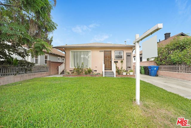 3425 2nd Avenue, Los Angeles