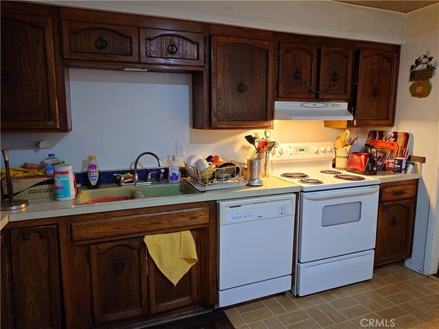 9340 Adlai Road, Lakeside