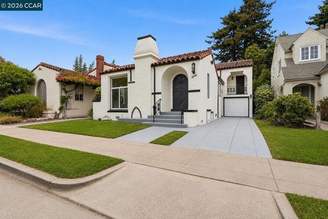 5672 Carberry Avenue, Oakland