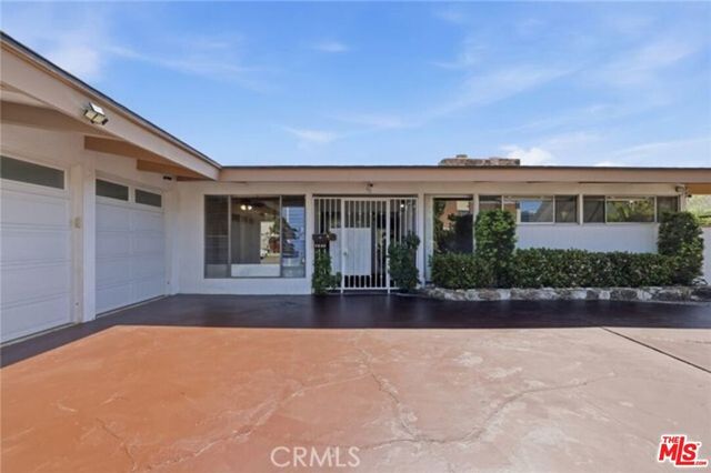 6732 Wooster Avenue, Los Angeles