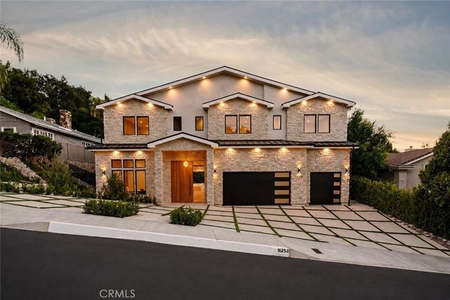 16258 Bertella Drive, Encino
