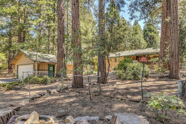 54191 S Circle Drive, Idyllwild