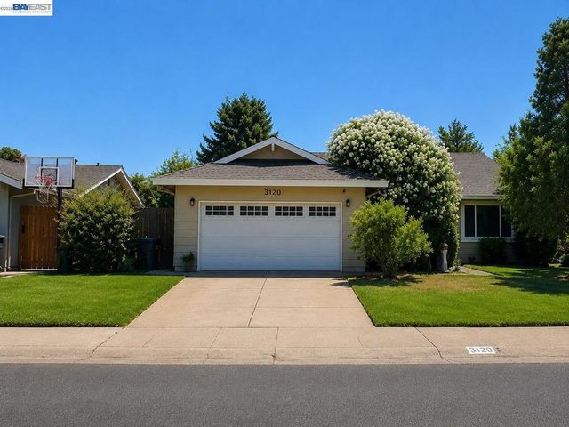 3120 Ozzie Court, Carmichael